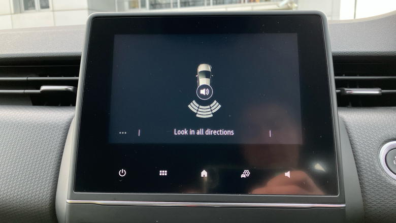 Renault Clio 1.0 TCe 90 Iconic Edition 5dr Petrol Hatchback